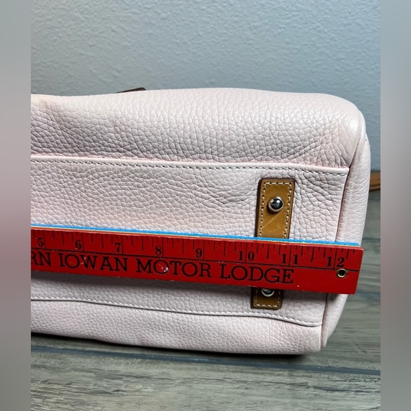 Dooney & Bourke NEW Women’s Blush Pink Pebble Leather Barrel Satchel - Picture 7 of 16